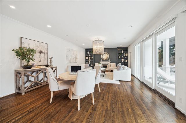 3109 Avalon Place, Houston, TX 77019