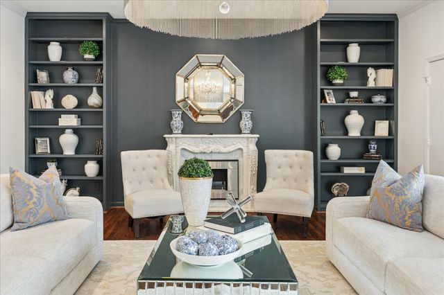 3109 Avalon Place, Houston, TX 77019