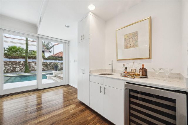 3109 Avalon Place, Houston, TX 77019