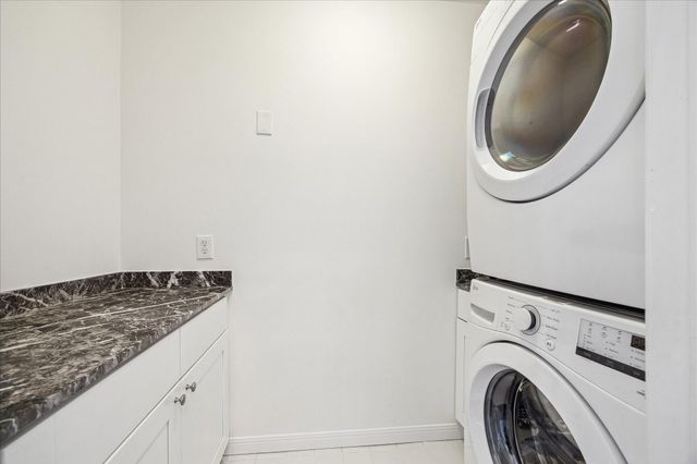 3109 Avalon Place, Houston, TX 77019