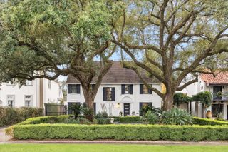 3109 Avalon Place, Houston, TX 77019