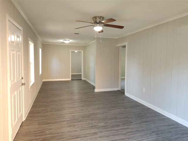 110 High Street, Baytown, TX 77520