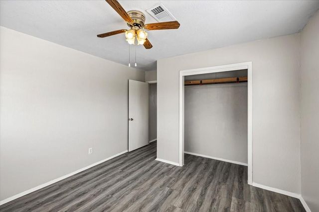 997 Redfish Street, Bayou Vista, TX 77563