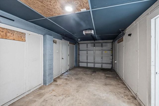 997 Redfish Street, Bayou Vista, TX 77563
