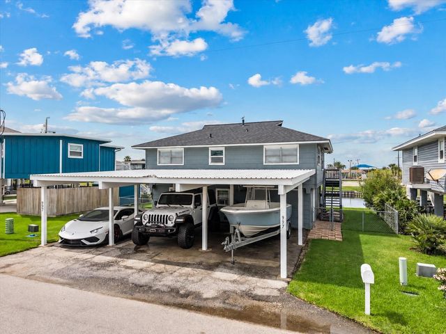 997 Redfish Street, Bayou Vista, TX 77563