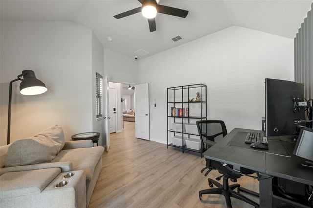227 Biscayne Bay BND, Kyle, TX 78640
