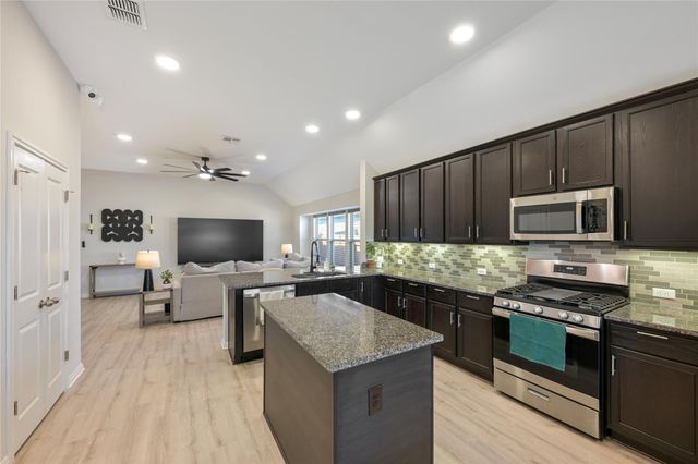 227 Biscayne Bay BND, Kyle, TX 78640
