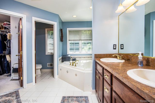 3239 Turnberry, Port Huron Charter Township, MI 48060