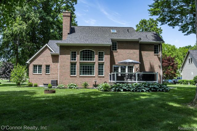 3239 Turnberry, Port Huron Charter Township, MI 48060