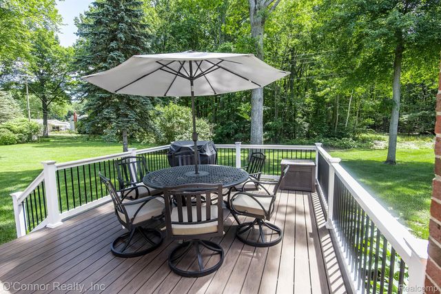 3239 Turnberry, Port Huron Charter Township, MI 48060