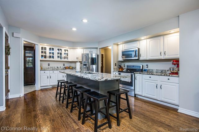 3239 Turnberry, Port Huron Charter Township, MI 48060