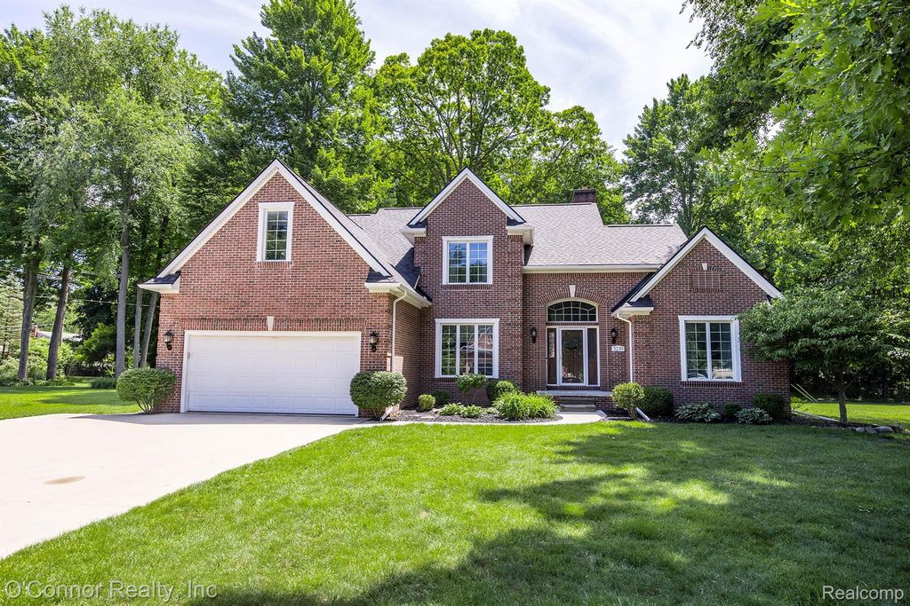 3239 Turnberry, Port Huron Charter Township, MI 48060