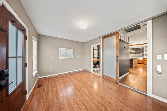 301 2nd Avenue, Chesapeake, OH 45619