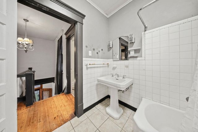 301 2nd Avenue, Chesapeake, OH 45619