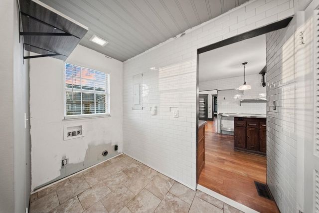 301 2nd Avenue, Chesapeake, OH 45619