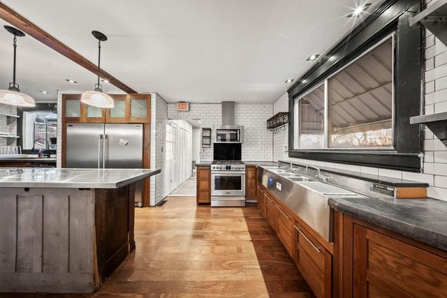 301 2nd Avenue, Chesapeake, OH 45619