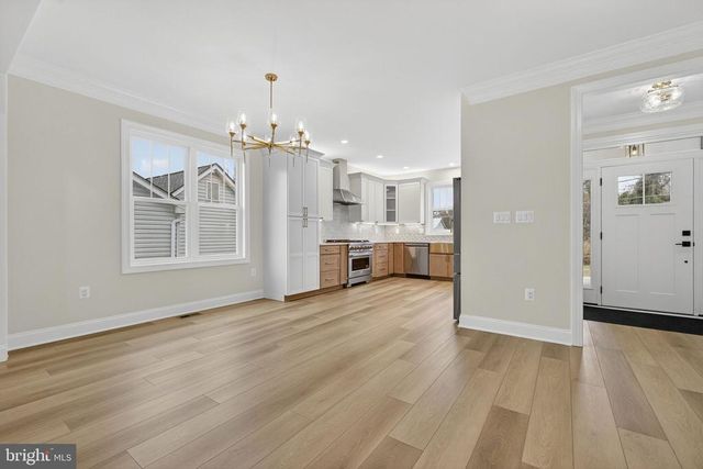 57 MADISON ST, Warrenton, VA 20186