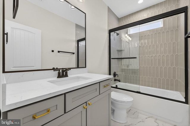 57 MADISON ST, Warrenton, VA 20186