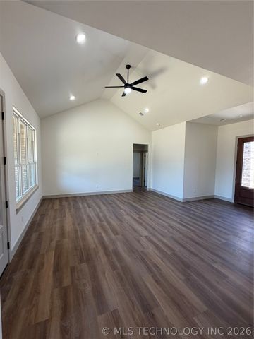 16399 N 573, Tahlequah, OK 74464