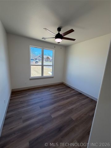 16399 N 573, Tahlequah, OK 74464