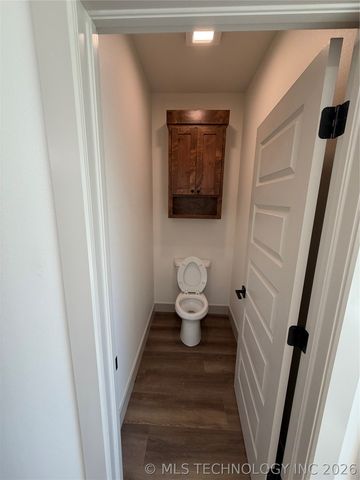 16399 N 573, Tahlequah, OK 74464