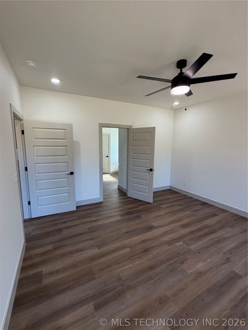 16399 N 573, Tahlequah, OK 74464