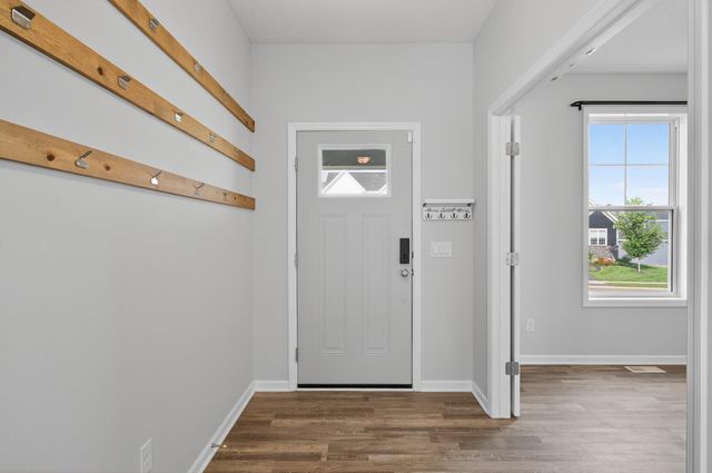 1081 Oakwood Road, Newport, MN 55055