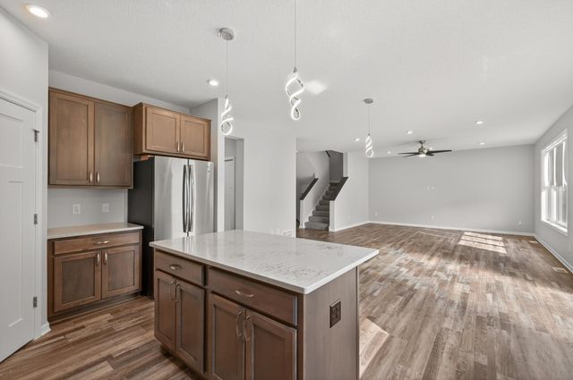 1081 Oakwood Road, Newport, MN 55055