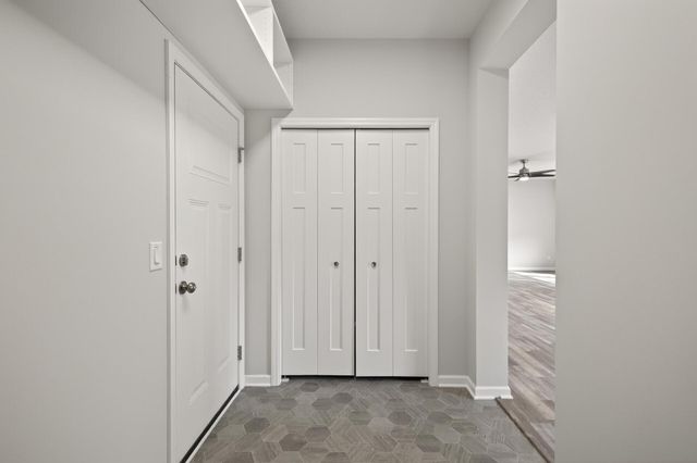 1081 Oakwood Road, Newport, MN 55055