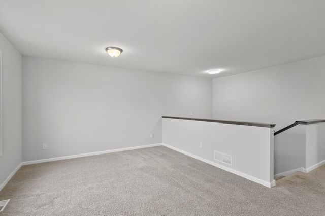 1081 Oakwood Road, Newport, MN 55055