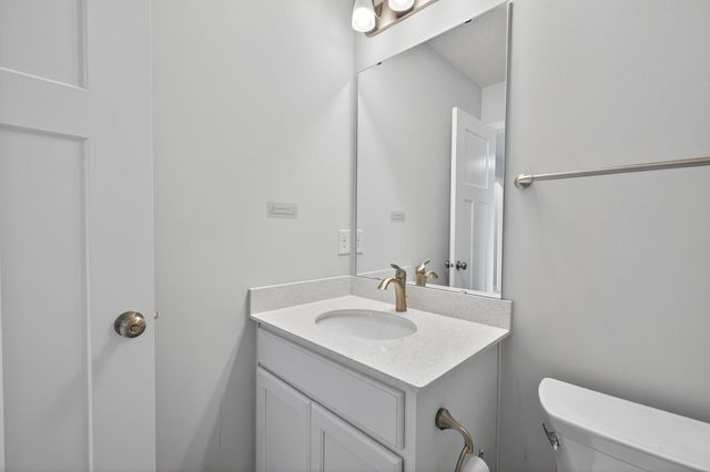 1081 Oakwood Road, Newport, MN 55055