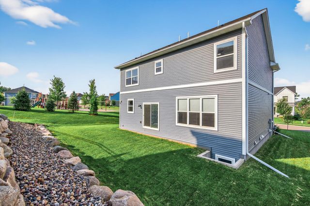 1081 Oakwood Road, Newport, MN 55055