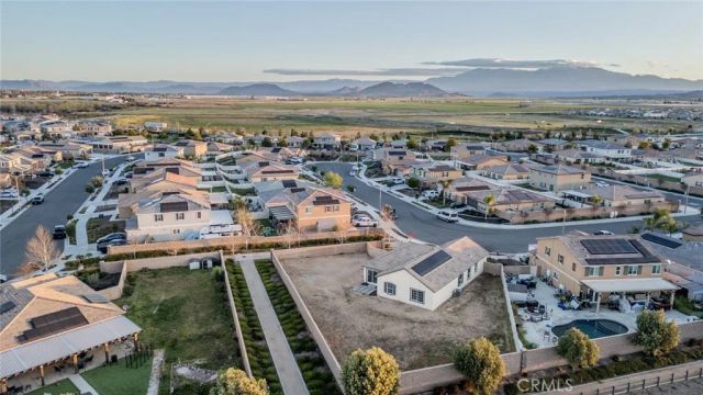 453 Cimarron Drive, Perris, CA 92570