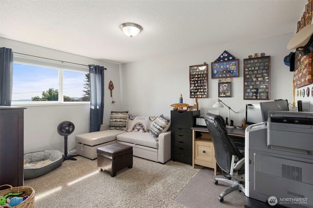 3027 NE Parklane Drive, Bremerton, WA 98310