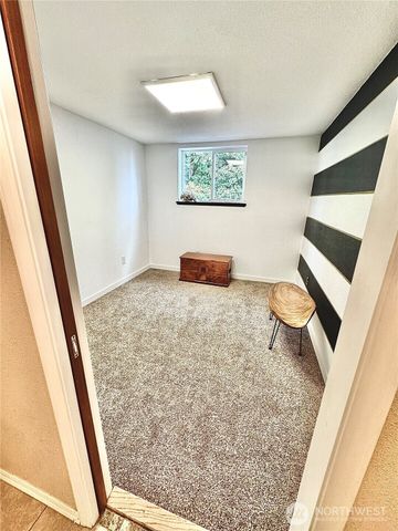 3027 NE Parklane Drive, Bremerton, WA 98310