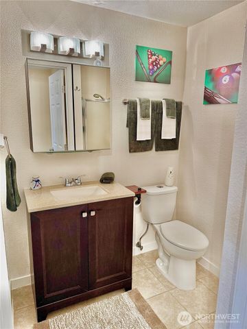 3027 NE Parklane Drive, Bremerton, WA 98310