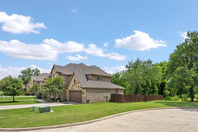 605 Pine Island Circle, Mansfield, TX 76063