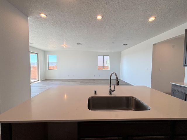 2546 Seaforth Circle NE, Rio Rancho, NM 87124