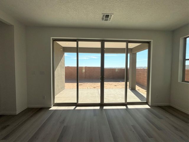 2546 Seaforth Circle NE, Rio Rancho, NM 87124