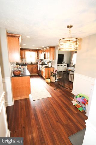 6 KINGSLEY AVE, Marlton, NJ 08053