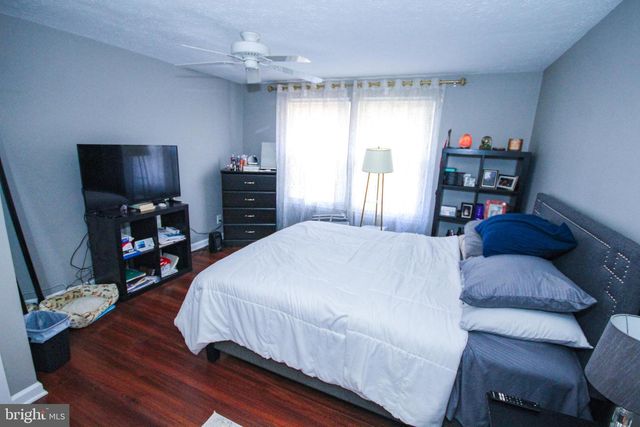 6 KINGSLEY AVE, Marlton, NJ 08053