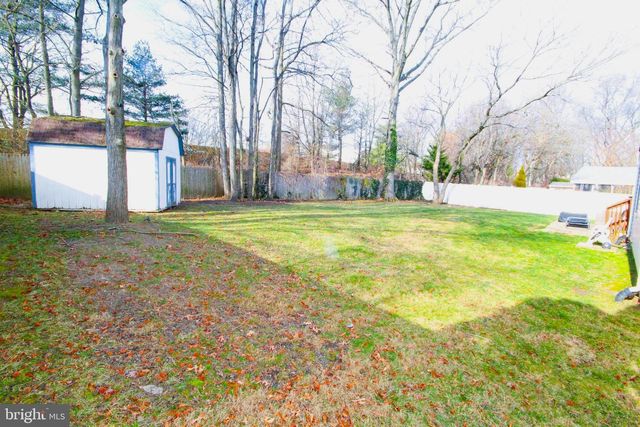 6 KINGSLEY AVE, Marlton, NJ 08053