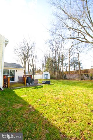 6 KINGSLEY AVE, Marlton, NJ 08053