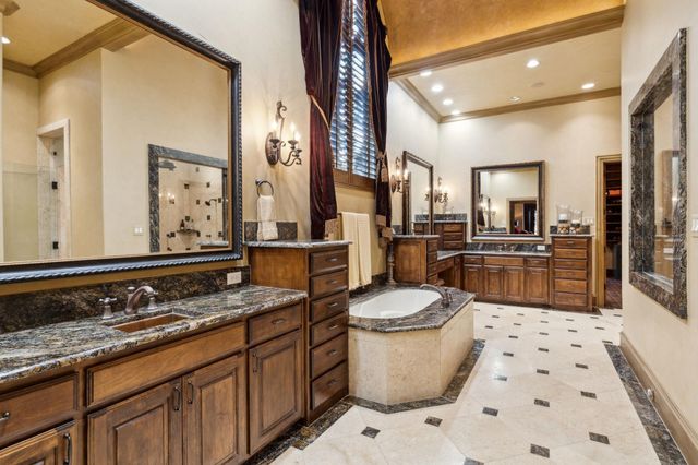 6725 Northwood Road, Dallas, TX 75225