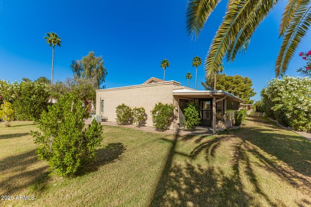 217 LEISURE WORLD --, Mesa, AZ 85206