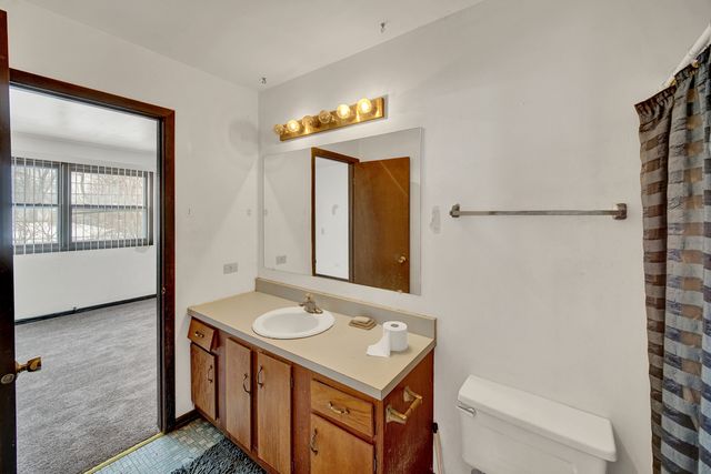 744 Academy Avenue, Matteson, IL 60443