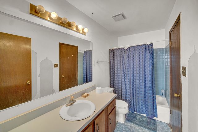 744 Academy Avenue, Matteson, IL 60443