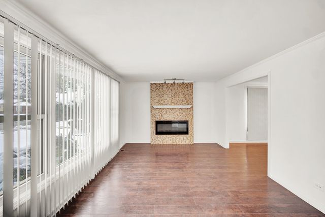 744 Academy Avenue, Matteson, IL 60443