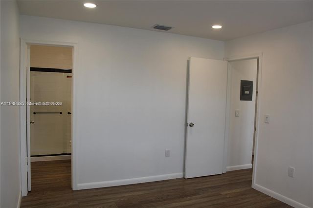 10016 NW 4th St 201, Pembroke Pines, FL 33024