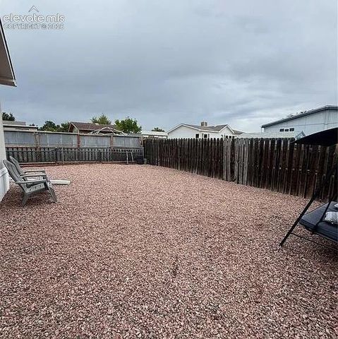 804 N Raynolds Avenue, Canon City, CO 81212
